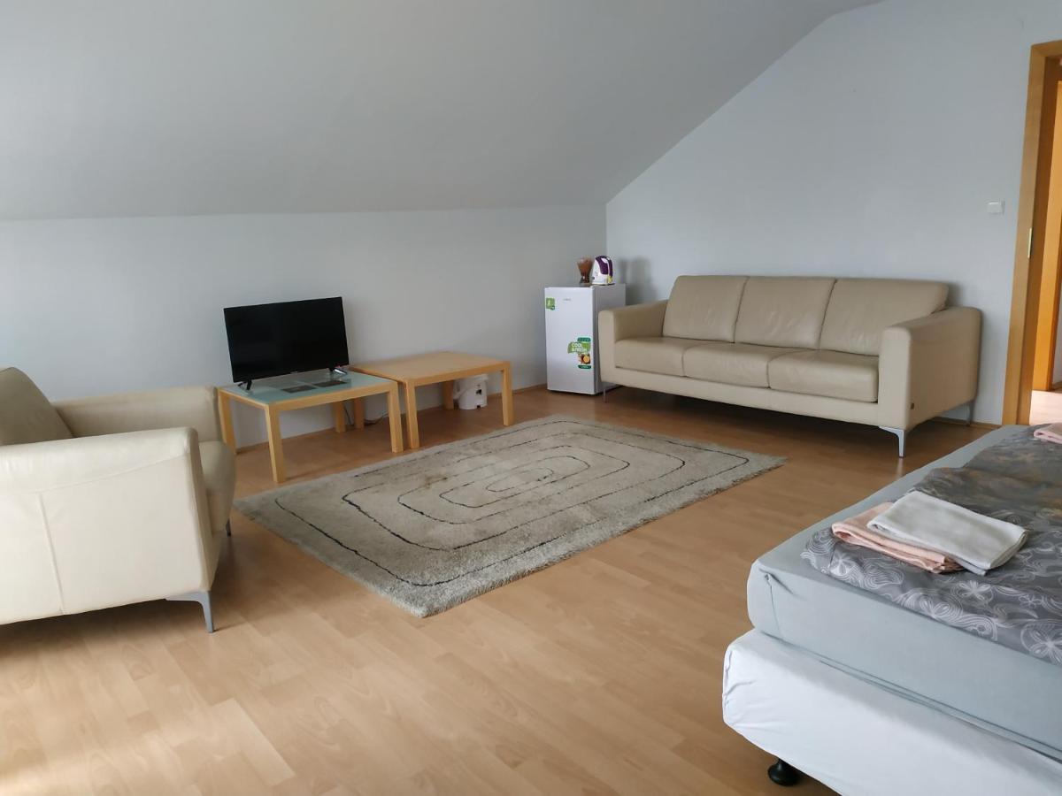 Apartmany Puerto Senec Bagian luar foto