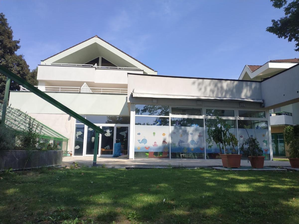 Apartmany Puerto Senec Bagian luar foto
